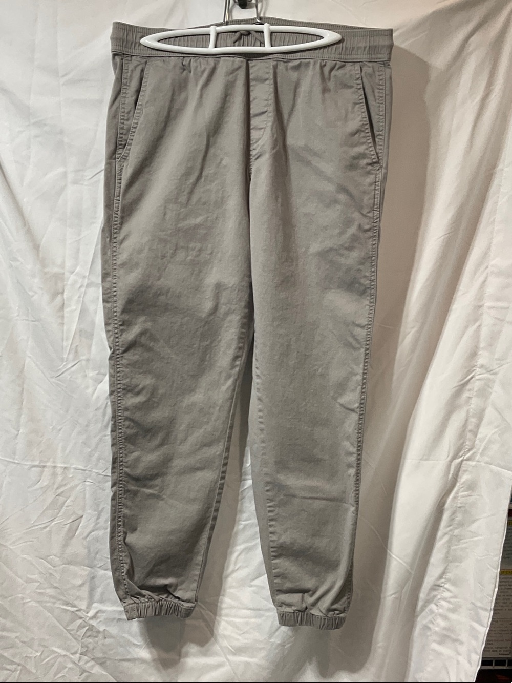 Bench Men's Light Gray Jogger Sweatpants